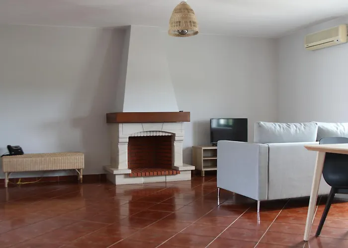 Casas Do Monte * Palmela